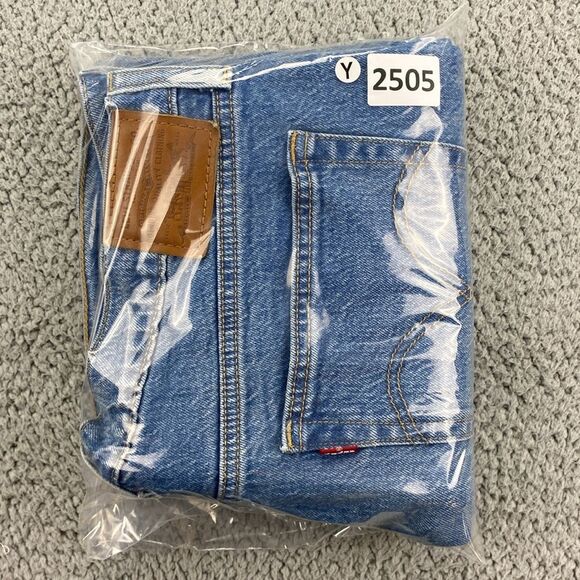 Levi's Premium Women's Wedgie Straight Fit Button Fly Jeans  |  Size:  32 - Picture 16 of 16